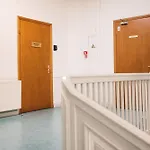 Harmony Apartment/9 Guests/ 4 Bedroom / Old Town شقة