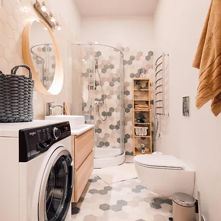 Harmony Apartment/9 Guests/ 4 Bedroom / Old Town 公寓