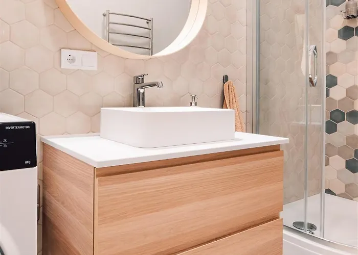 Dzīvoklis Harmony Apartment/9 Guests/ 4 Bedroom / Old Town *