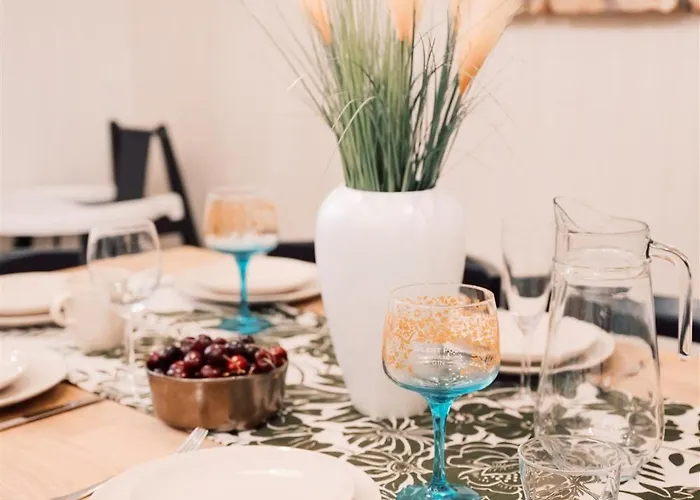 Harmony Apartment/9 Guests/ 4 Bedroom / Old Town * Riga