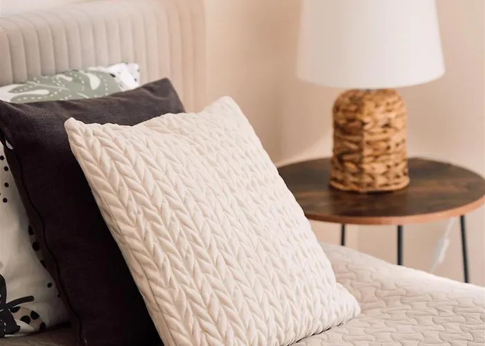 Dzīvoklis Harmony Apartment/9 Guests/ 4 Bedroom / Old Town