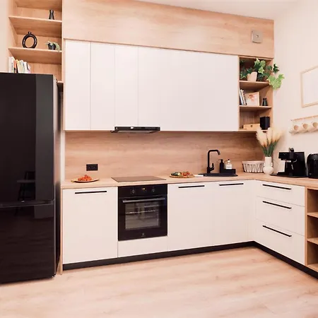 Harmony Apartment/9 Guests/ 4 Bedroom / Old Town Appartement *