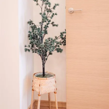 Harmony Apartment/9 Guests/ 4 Bedroom / Old Town * Riga