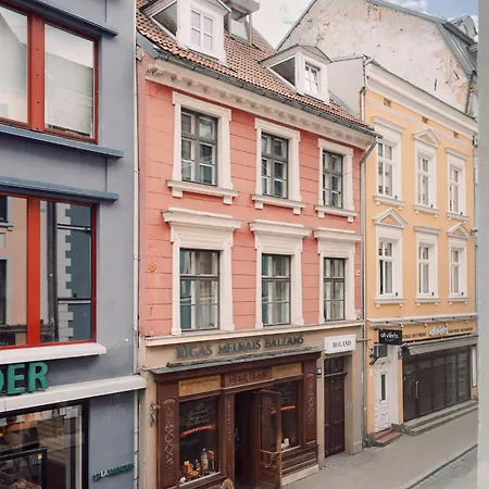 Harmony Apartment/9 Guests/ 4 Bedroom / Old Town *