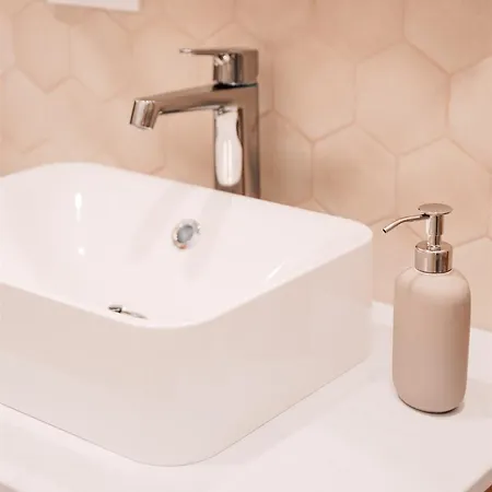 Appartement Harmony Apartment/9 Guests/ 4 Bedroom / Old Town