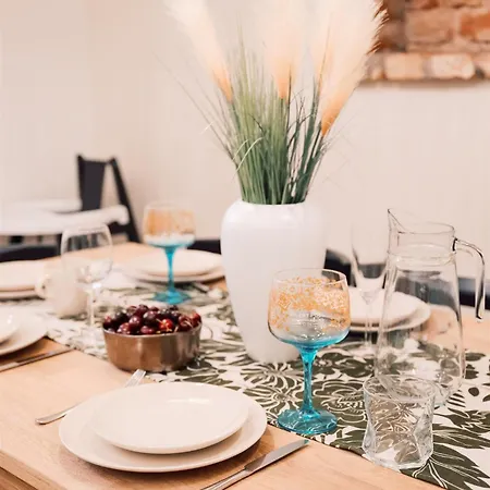 Harmony Apartment/9 Guests/ 4 Bedroom / Old Town * ريغا